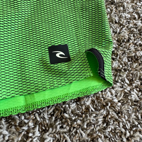 Men’s Green Rip Curl Boardshorts - Picture 2 of 8